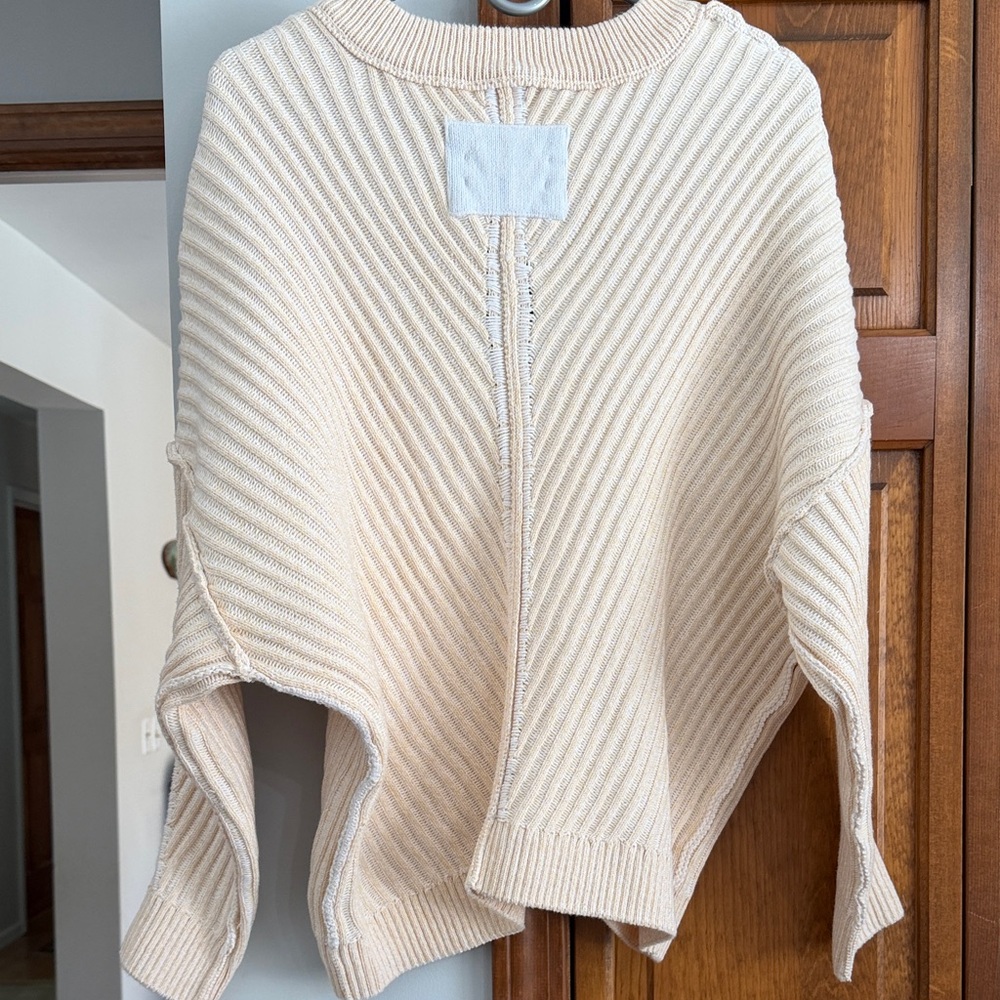 NWOT We The Free Freeway Cream V-Neck Sweater L Large - Picture 5 of 7